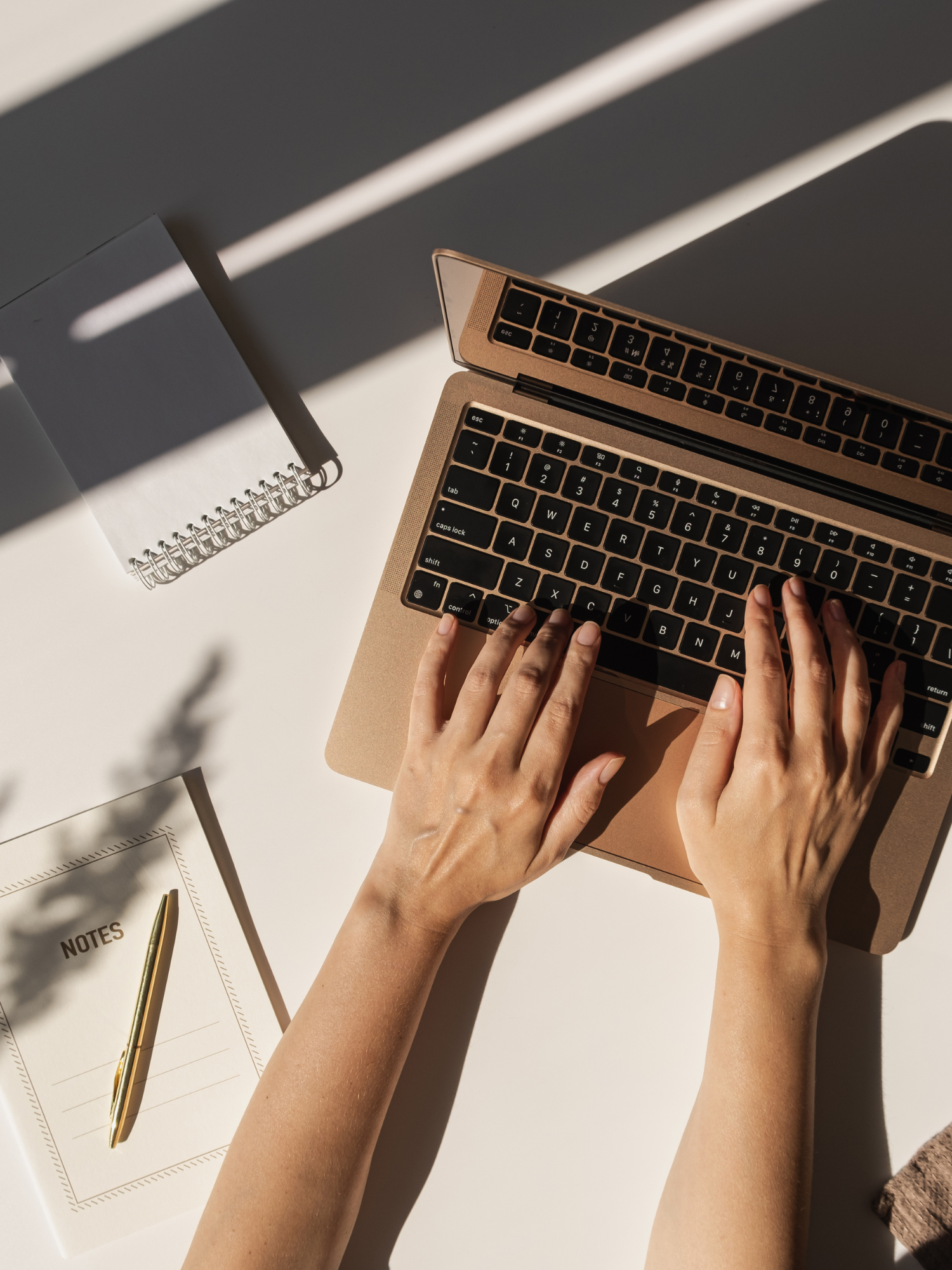 3 Important legal contracts you need before launching your online course
